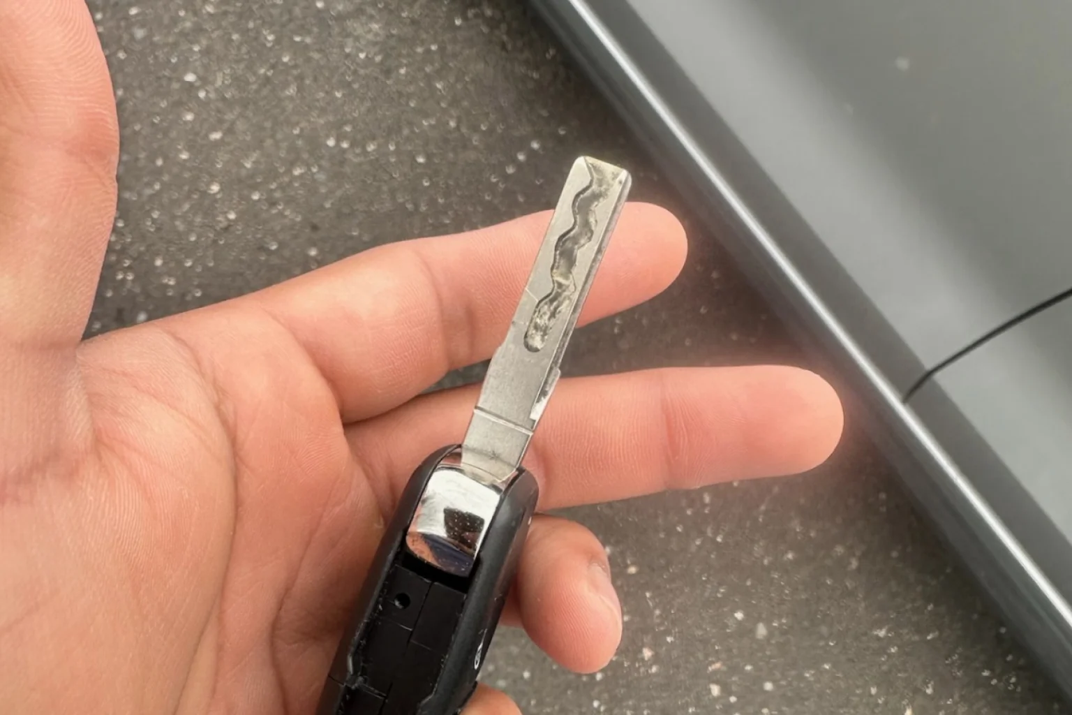 Laser cut high security car key blade