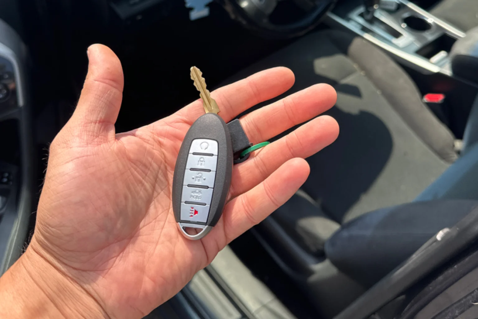 Nissan remote key with blade