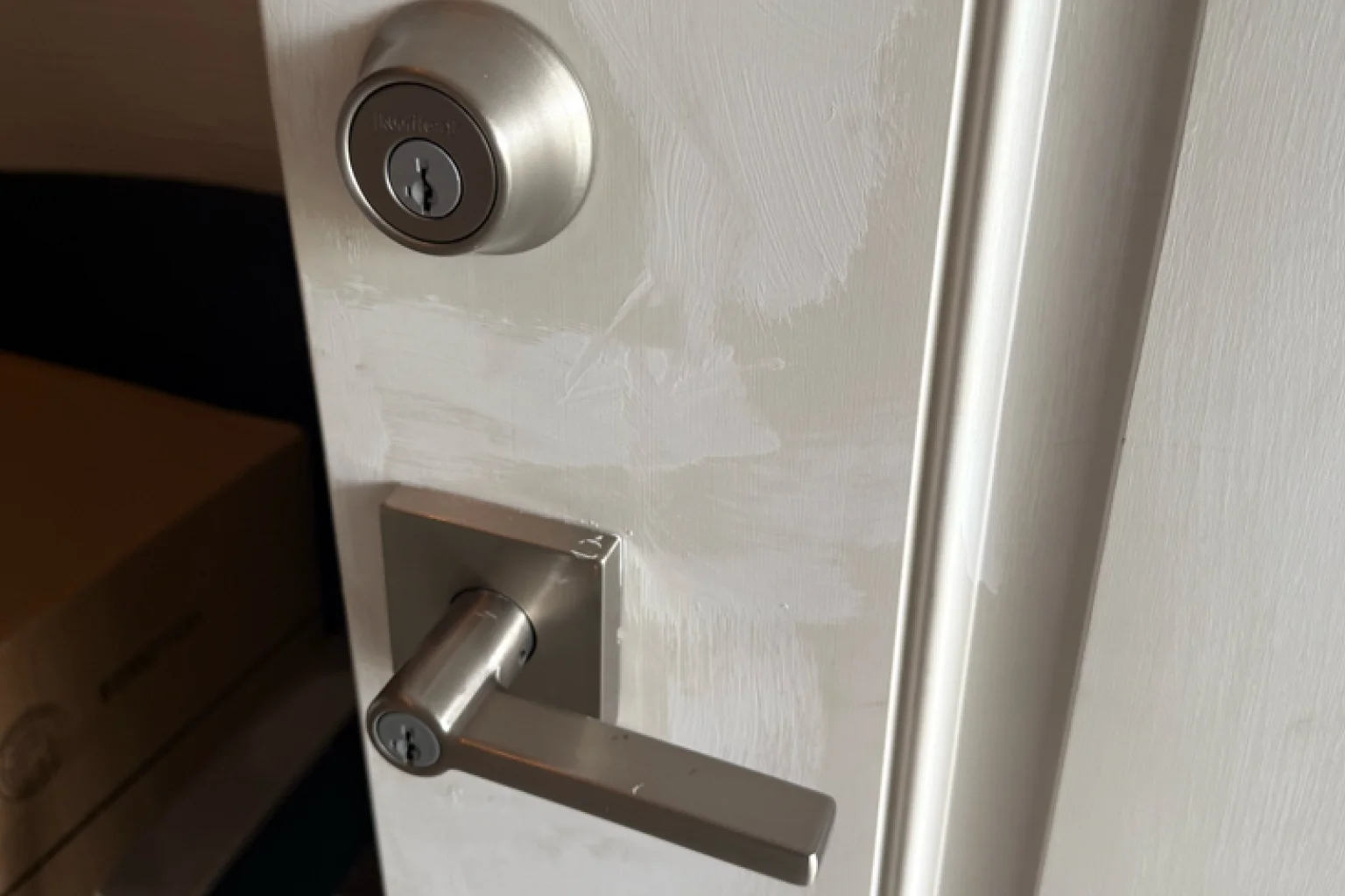 Lock cylinder and key during professional installation