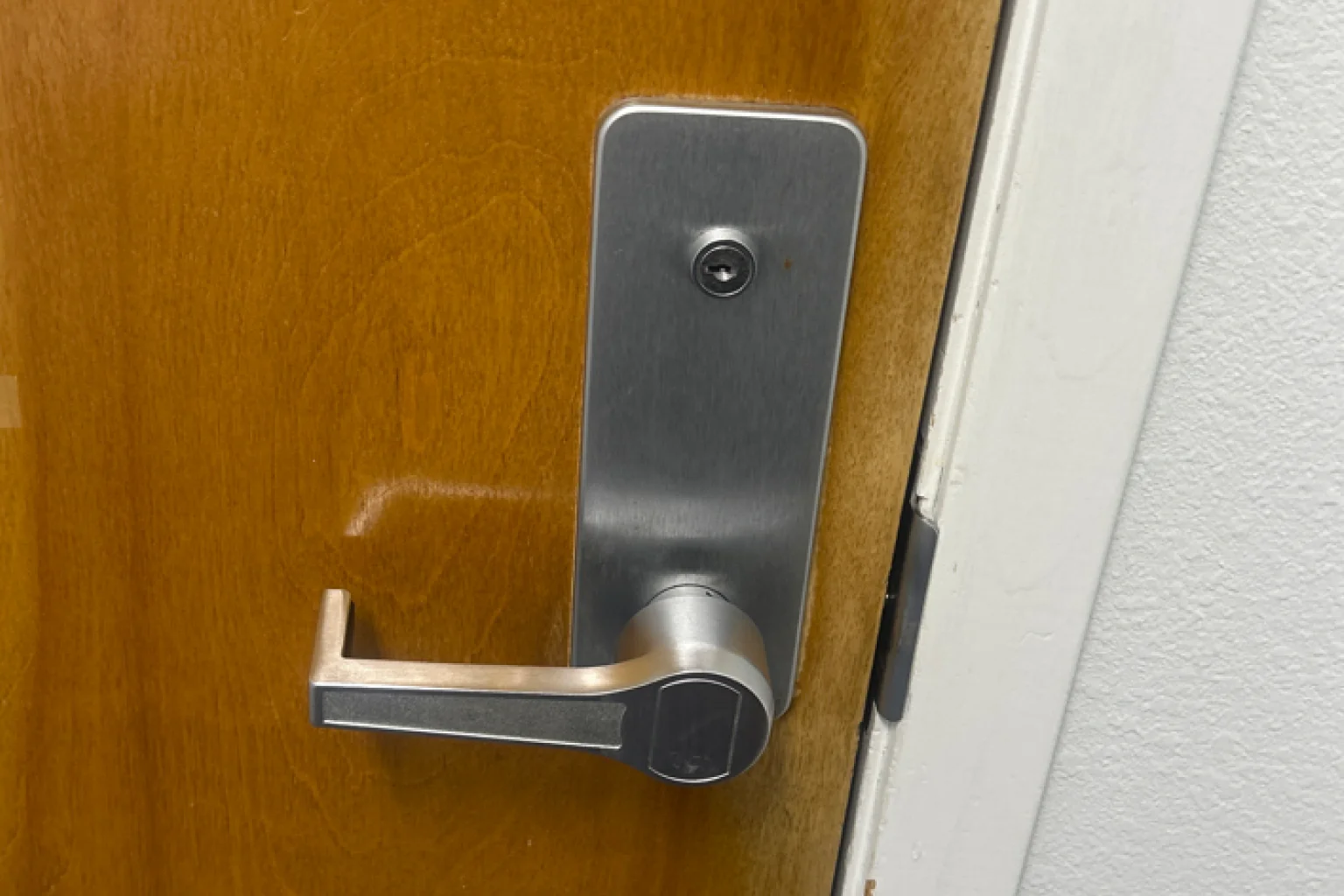 Modern door handle repair